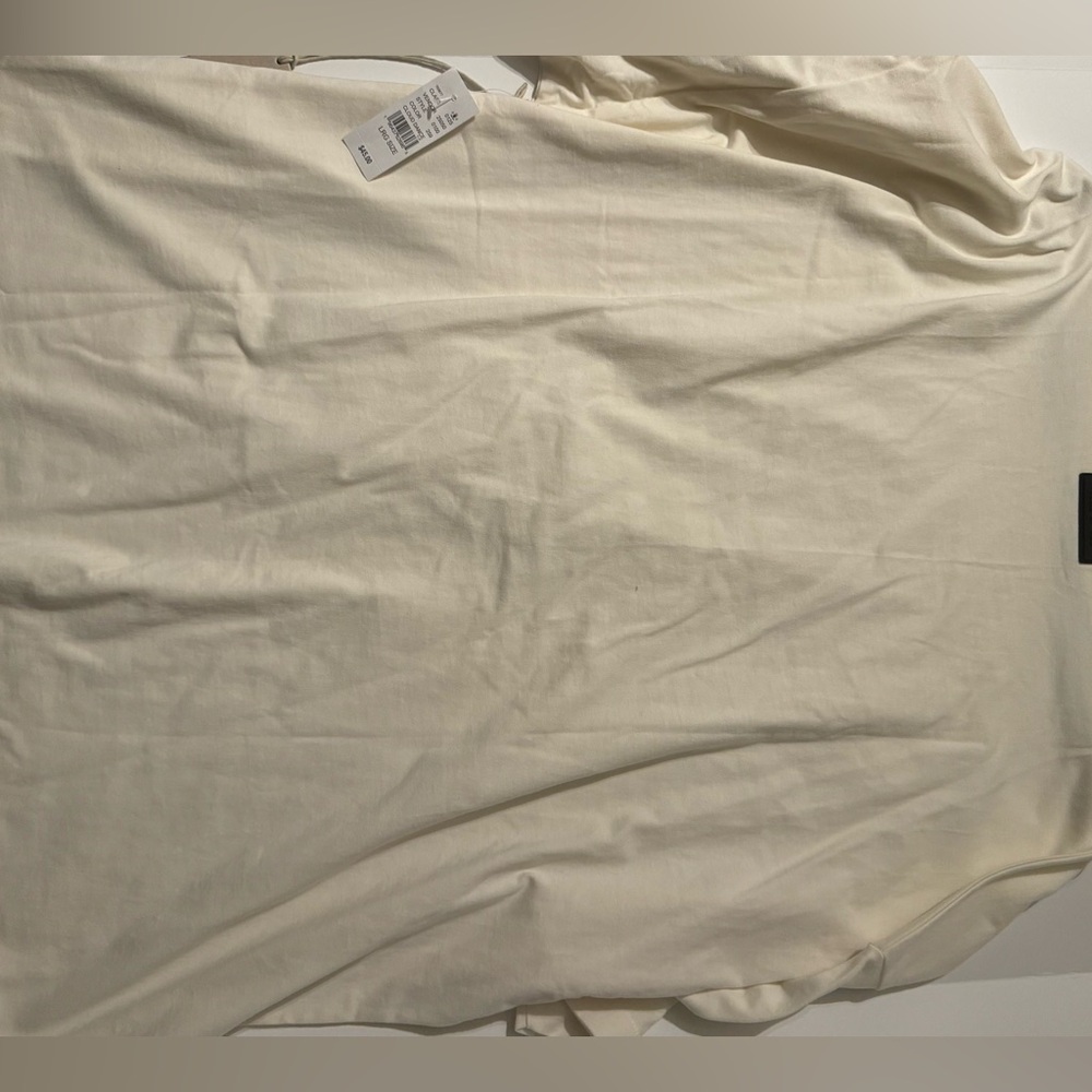 Essentials cloud tee - Picture 3 of 3